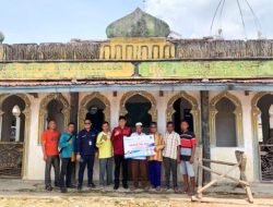 Bantu Pembangunan Masjid, Bank Sumsel Babel Serahkan Bantuan 500 Sak Semen ke Masjid Nurul Hidayatullah