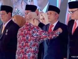 Wakil Presiden Berikan Penghargaan kepada Bupati OKI Iskandar atas Prestasi Luar Biasa dalam Penurunan Angka Stunting