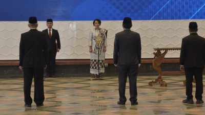 Kemendikbudristek Lantik Tiga Pemimpin PTN