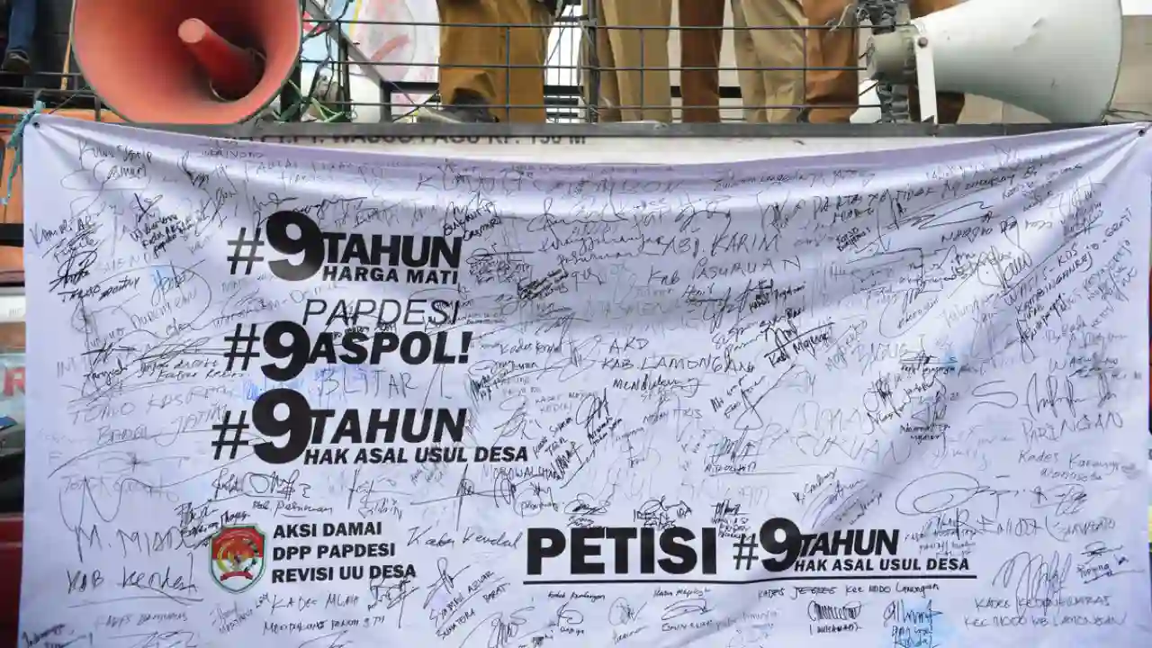 Revisi UU Desa Disahkan, Masa Jabatan Kades Menjadi Delapan Tahun