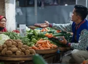 Cerita Sukses Safitriani, Pedagang Ayam Kampung yang Terbantu Kredit Ultra Mikro