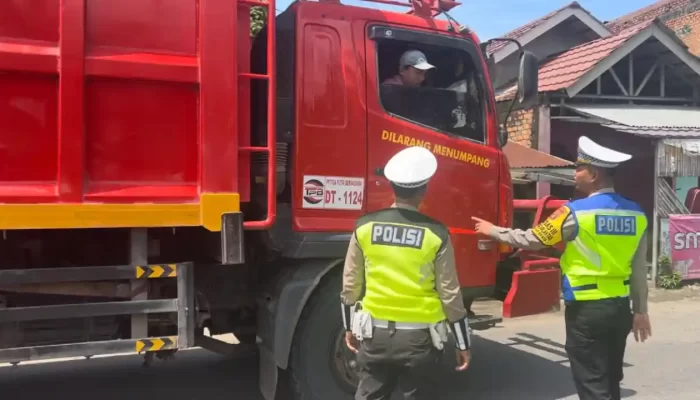 Polda Sumsel Tangani Kemacetan Mudik, 237 Truk Ditilang
