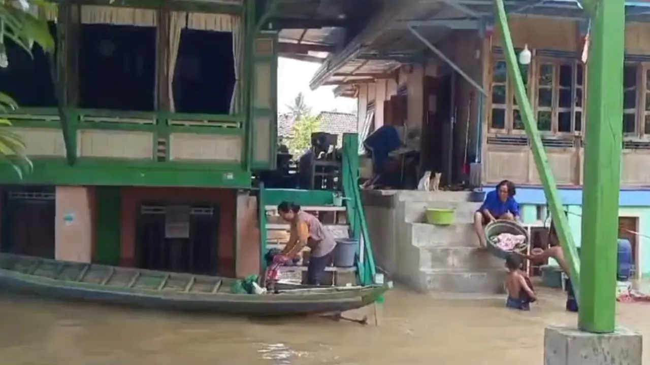 Banjir Lumpuhkan Aktivitas Warga Muara Kuang Ogan Ilir, Bantuan Pemerintah Dinanti
