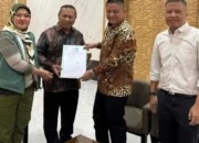 Ir H Lanosin MT Menerima Surat Tugas DPP PKB untuk Pilkada OKU Timur