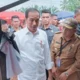 Jokowi Tinjau Harga Sembako dan Infrastruktur di Pasar Lawang Agung Muratara