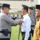 Kapolda Sumsel Berikan Penghargaan dan PIN Emas kepada Personel dan Masyarakat Berprestasi