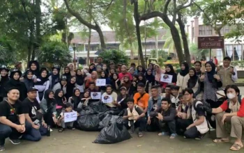 Peringati Hari Bumi, WCD Sumsel Galang Aksi Bersih-Bersih dan Kesadaran Lingkungan di Kambang Iwak Palembang