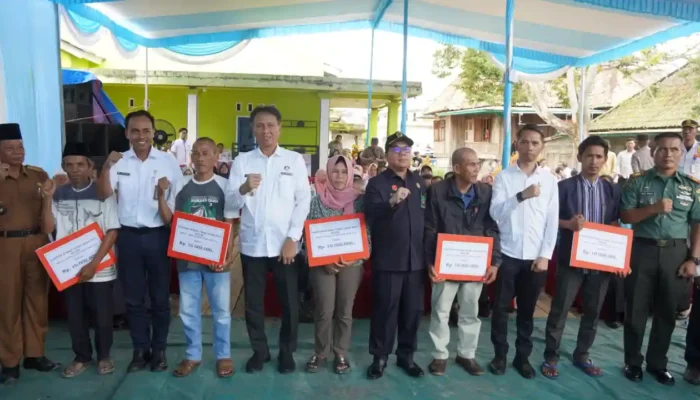 Pj Bupati OKI Tinjau Pemanfaatan Dana Desa untuk Ketahanan Pangan dan Pengentasan Kemiskinan Ekstrem di Desa Anyar
