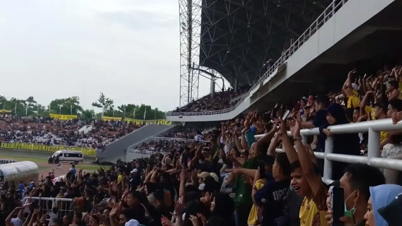 Gemuruh Riuh Suporter Warnai Reuni Legenda Sriwijaya FC di Jakabaring