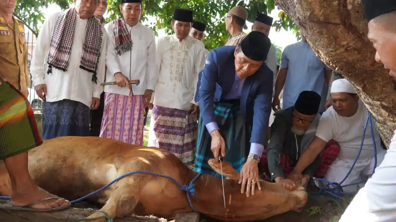 Idul Adha di OKI, Pj. Bupati Asmar Wijaya Ajak Masyarakat Tingkatkan Keikhlasan dan Jaga Persatuan