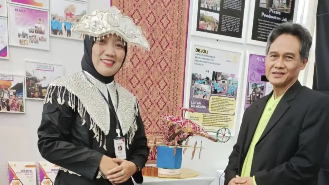 Mahasiswi Ogan Ilir Sukses Kenalkan Budaya Lokal di Pameran Seni Nusantara Semarang