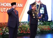 Menteri Pertahanan RI Prabowo Subianto Menerima Tanda Kehormatan Bintang Bhayangkara Utama dari Polri