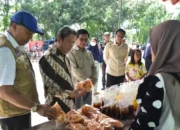 Pasar Murah OKI Diserbu Emak-emak Jelang Idul Adha, Rp70.000 Dapat Beras dan Minyak Goreng