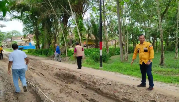 Reses Doddy Primadona Mulia, Jalan Rusak dan Lampu Penerangan Jalan Jadi Keluhan Utama Warga