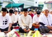 Semarak Idul Adha di Makodam II/Swj, Ribuan Jamaah Lantunkan Takbir, Pangdam II/Swj Serahkan Hewan Kurban