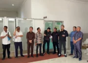 DPRD OKI Gelar Silaturahmi dan Beri Bantuan untuk Petugas Kebersihan DLH