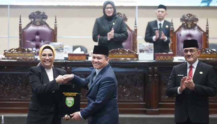 DPRD dan Gubernur Sumsel Sahkan Perubahan APBD 2024