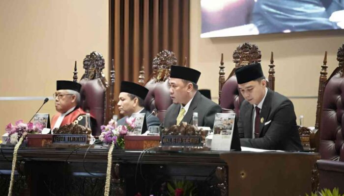 Sambutan Ketua DPRD Sementara