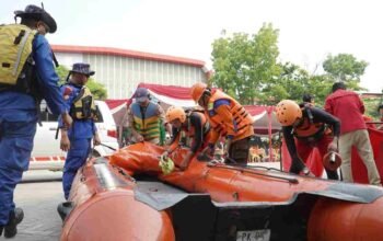 Sumatera Selatan Siaga Bencana, Pj Gubernur Pimpin Apel dan Simulasi Banjir, Tekankan Pentingnya Mitigasi dan Kesiapsiagaan