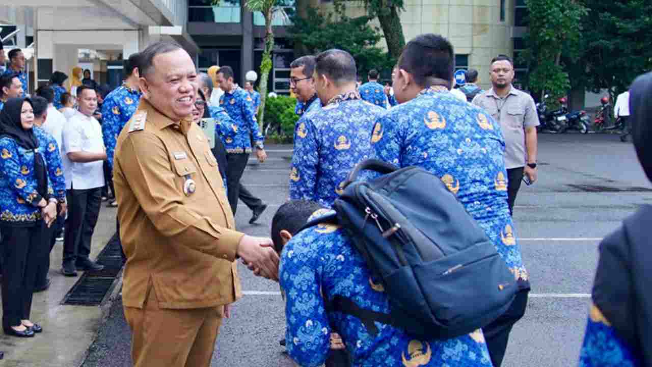 Momen Haru di Muba, Pj Bupati Sandi Fahlepi Pamit, Pesan Menyentuh untuk ASN dan Tenaga Kontrak