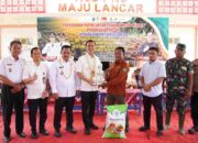 Gercep Bupati Muchendi Salurkan Pupuk untuk Petani Sawit OKI, Program Prioritas Terealisasi