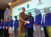 Pemkab OKI Gandeng Baznas Salurkan Zakat dan Sedekah kepada Ratusan Petugas Kebersihan Jelang Lebaran