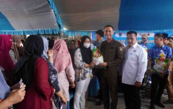 Pemkab OKI Gelar Pasar Murah Jelang Lebaran, Warga Lempuing Antusias Serbu Telur dan Minyak Goreng Bersubsidi