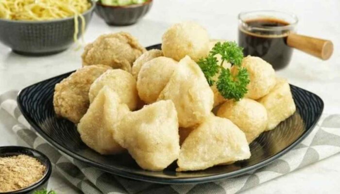 Pempek Dos, Si Gurih Merakyat, Primadona Takjil Palembang yang Melegenda