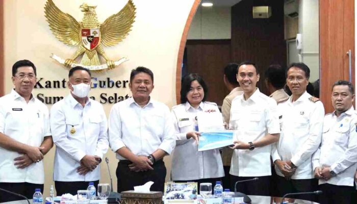Bupati OKI Bergerak Cepat Atasi Defisit Anggaran Ratusan Miliar, Andalkan 'Jurus' Lobi Bantuan Gubernur