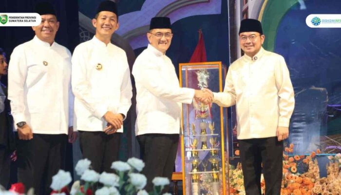 Juara Umum 1 diraih oleh Kota Palembang.
