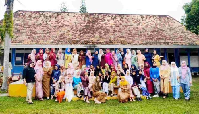 Kebaya: Elegansi Tradisi dalam Semangat Nasionalisme