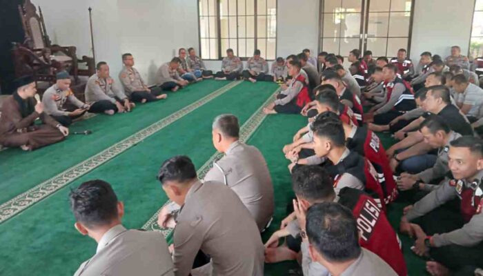 Perkuat Keimanan dan Karakter Personel, Polres OKI Rutin Gelar Pembinaan Rohani dan Mental