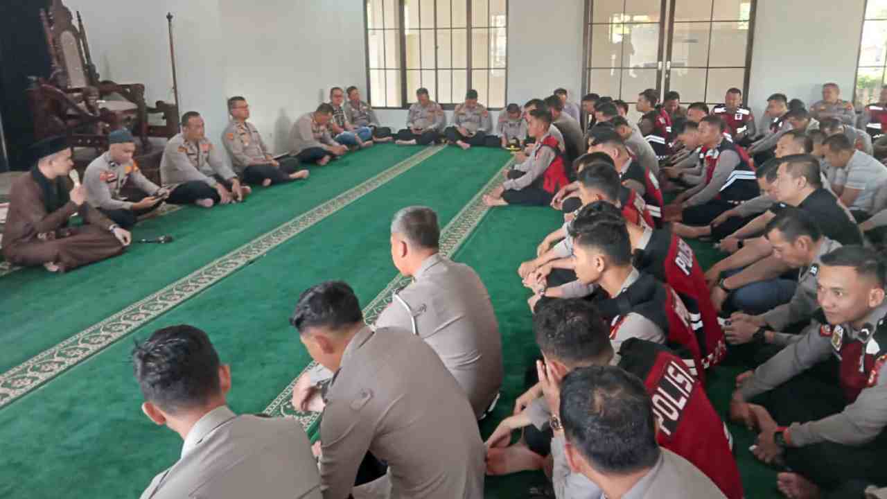 Perkuat Keimanan dan Karakter Personel, Polres OKI Rutin Gelar Pembinaan Rohani dan Mental