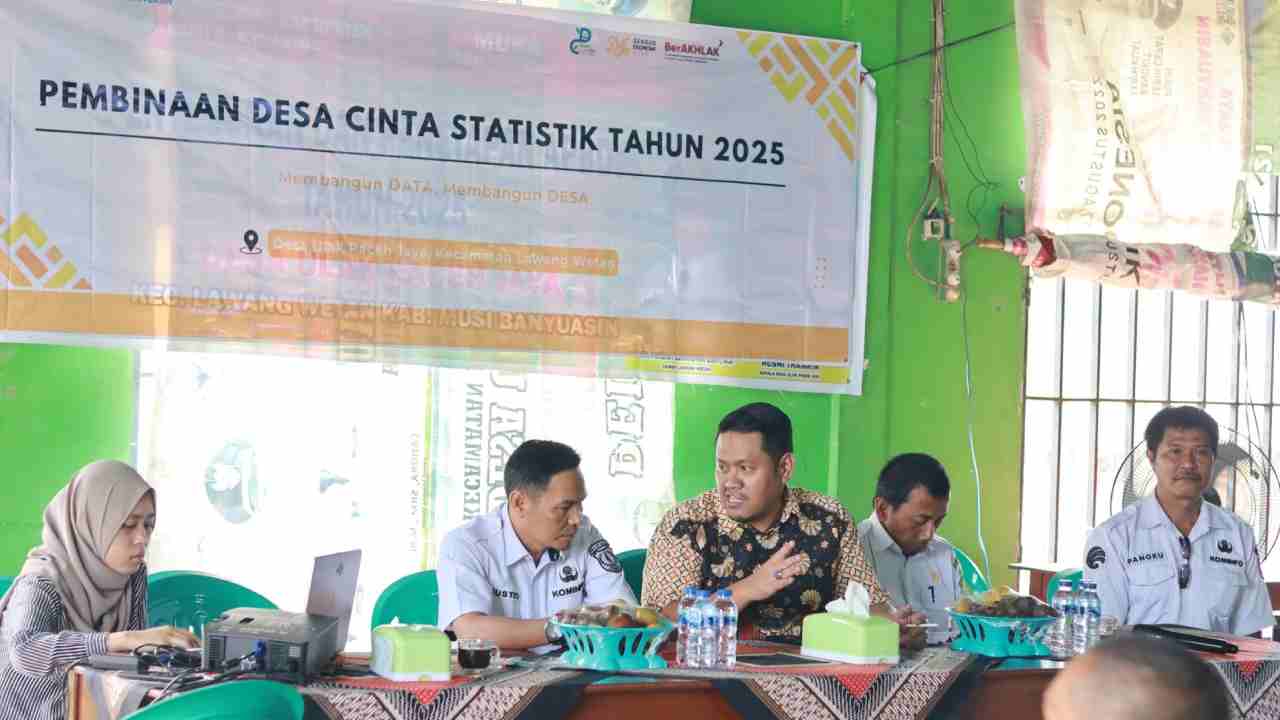 BPS dan Dinkominfo Muba Bina Desa Ulak Paceh Jaya untuk Lomba Desa Cantik Nasional