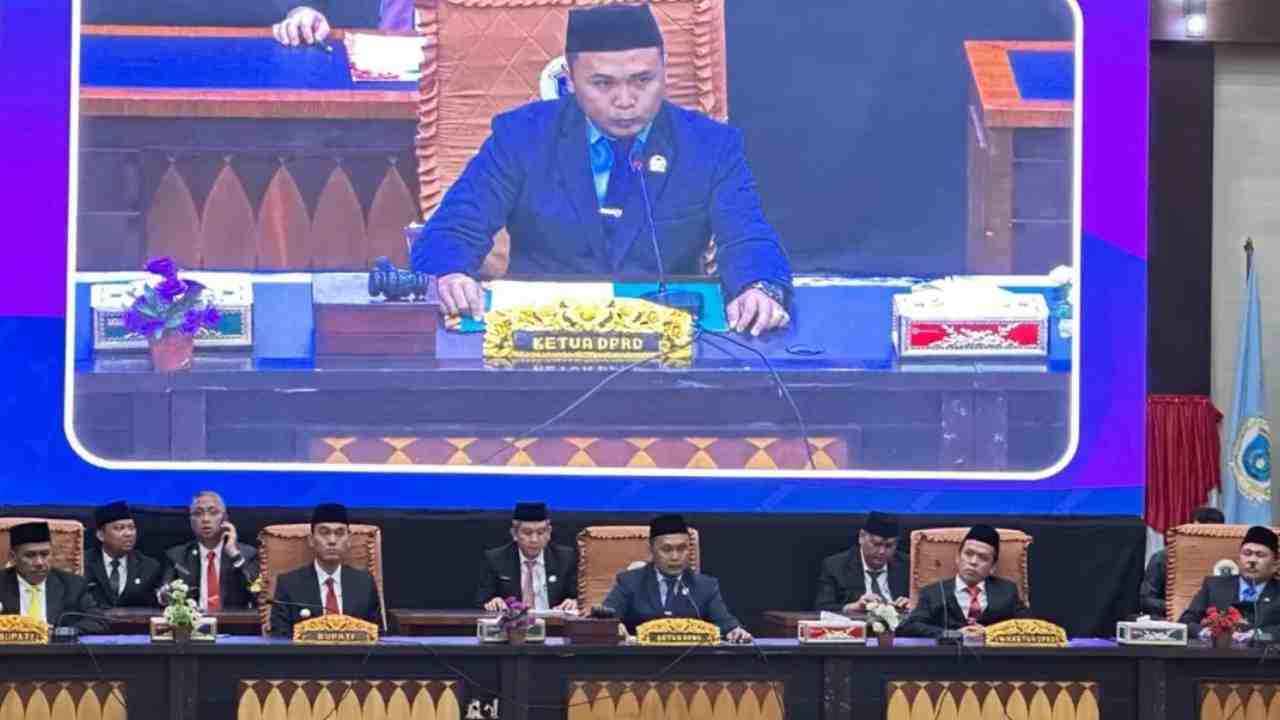 DPRD OKI Dengarkan Pidato Perdana Bupati Muchendi: Prioritas Anggaran untuk Rakyat di Tengah Defisit