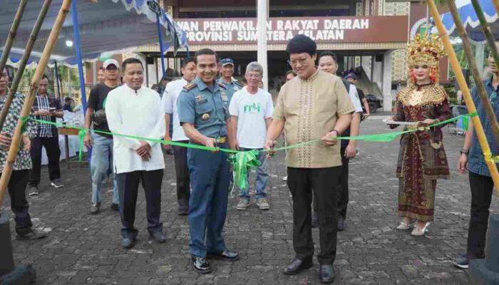 Danlanal Palembang Resmikan Pameran dan Kontes Bonsai “Sriwijaya Berseni 2025”