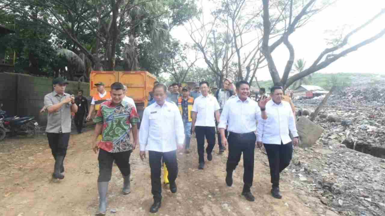 Herman Deru dan Menteri LHK Tinjau TPA Sukawinatan, Perkuat Komitmen Pengelolaan Sampah Berkelanjutan