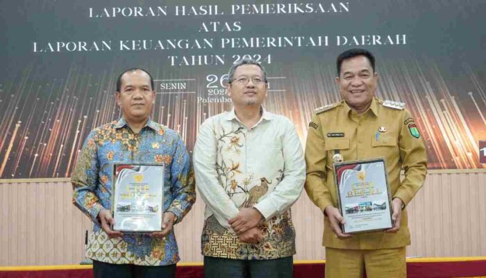 Pemkab Muba Terima Laporan Keuangan 2024 dari BPK Sumsel, Bupati Toha Targetkan Kembali Raih WTP