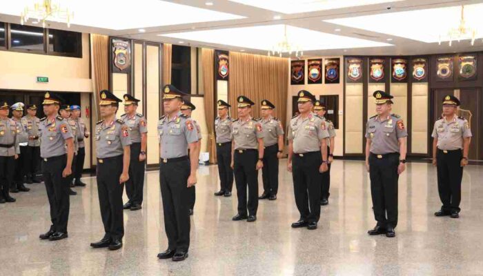 Polri Gelar Korps Raport, 13 Pati Naik Pangkat Kombes Hingga Komjen di Mabes Polri