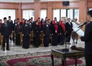 Tindak Lanjut Peraturan Bupati, H. Muchendi Lantik Pejabat Administrator dan Fungsional di Pemkab OKI