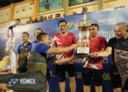 Duel Eksekutif di Kejurda Bulutangkis Muba: Pasangan Bupati Toha/Kades Sereka Sabet Juara 1, Buktikan Kekompakan di Lapangan