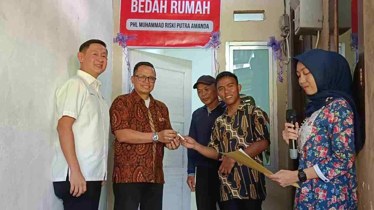 Kado Hari Bhayangkara: Polda Sumsel Bedah Rumah PHL, Simbol Kepedulian untuk Garda Terdepan yang Luput