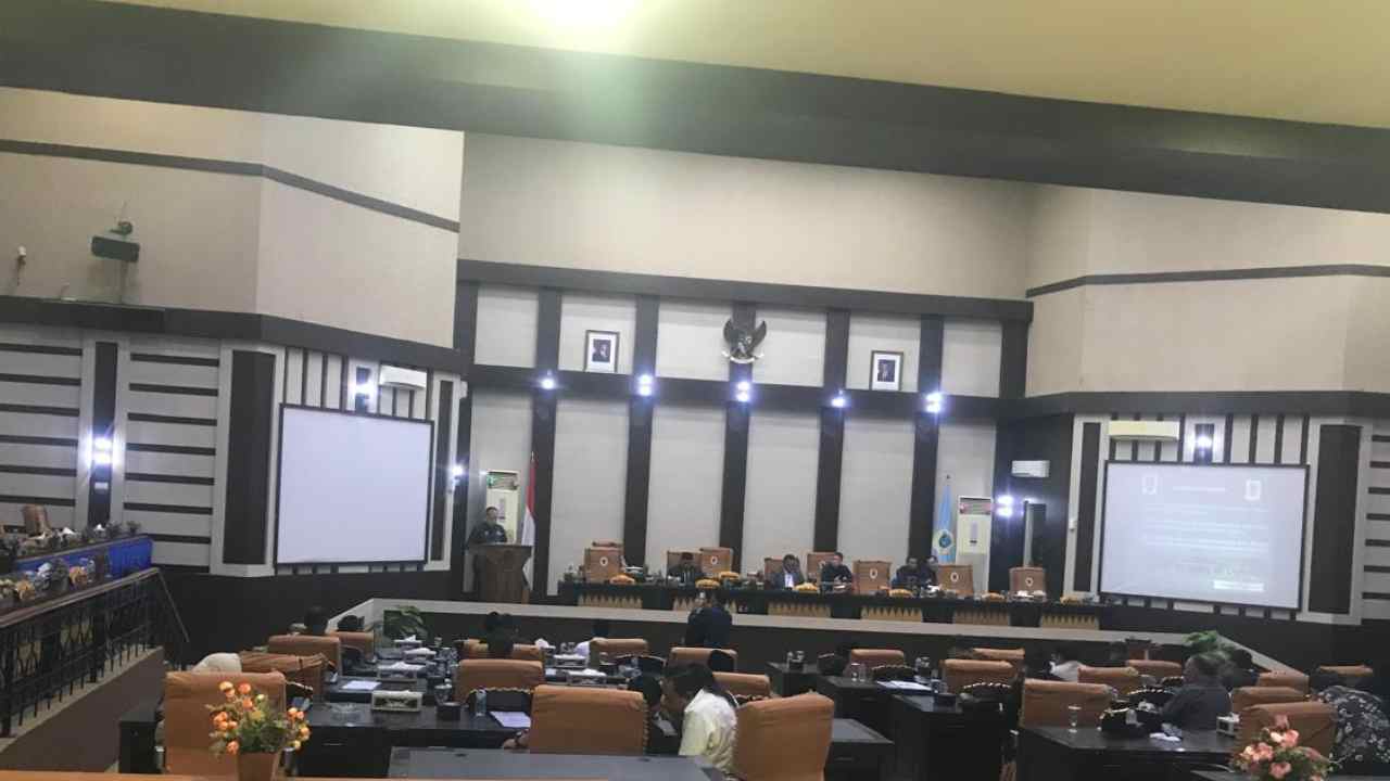 Ketika WTP Tak Selalu Gemerlap: Angka PAD OKI Anjlok, Fraksi Gerindra Sentil Realisme APBD di Tengah Euforia Opini BPK