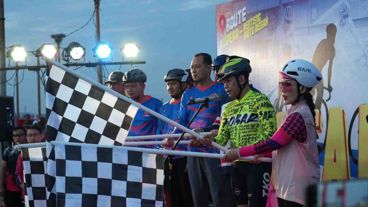 Ribuan Peserta Ramaikan Fun Bike Hari Bhayangkara ke-79 di Palembang, Kapolda Sumsel Dorong Gaya Hidup Sehat
