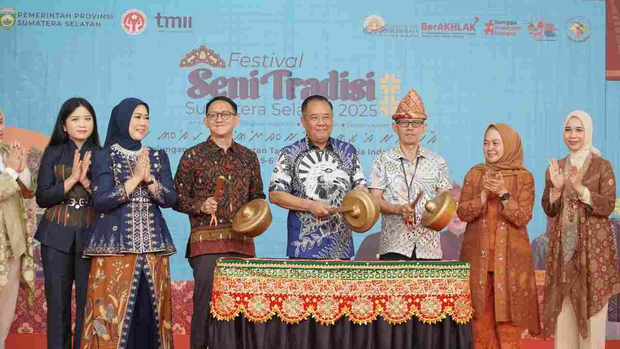 Anjungan Sumsel di TMII Hidup Kembali: Panggung Budaya Festival Seni Tradisi 2025 Gaungkan Kekayaan Daerah