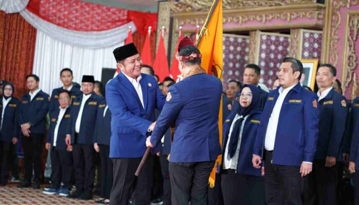 Gubernur Herman Deru Kukuhkan Pengurus Karang Taruna Sumsel, Ajak Sinergi Wujudkan Sumsel Maju dan Sejahtera