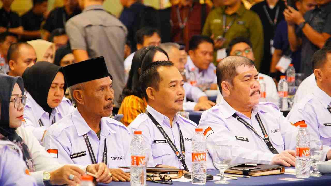 Muba di Garis Depan Penguatan Otonomi Daerah: Wabup Rohman Berangkatkan Visi AWAKADA di Munas Perdana Yogyakarta