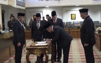 Penyegaran Birokrasi, Pemkot Palembang Rotasi Kepala Disnaker dan Sekwan