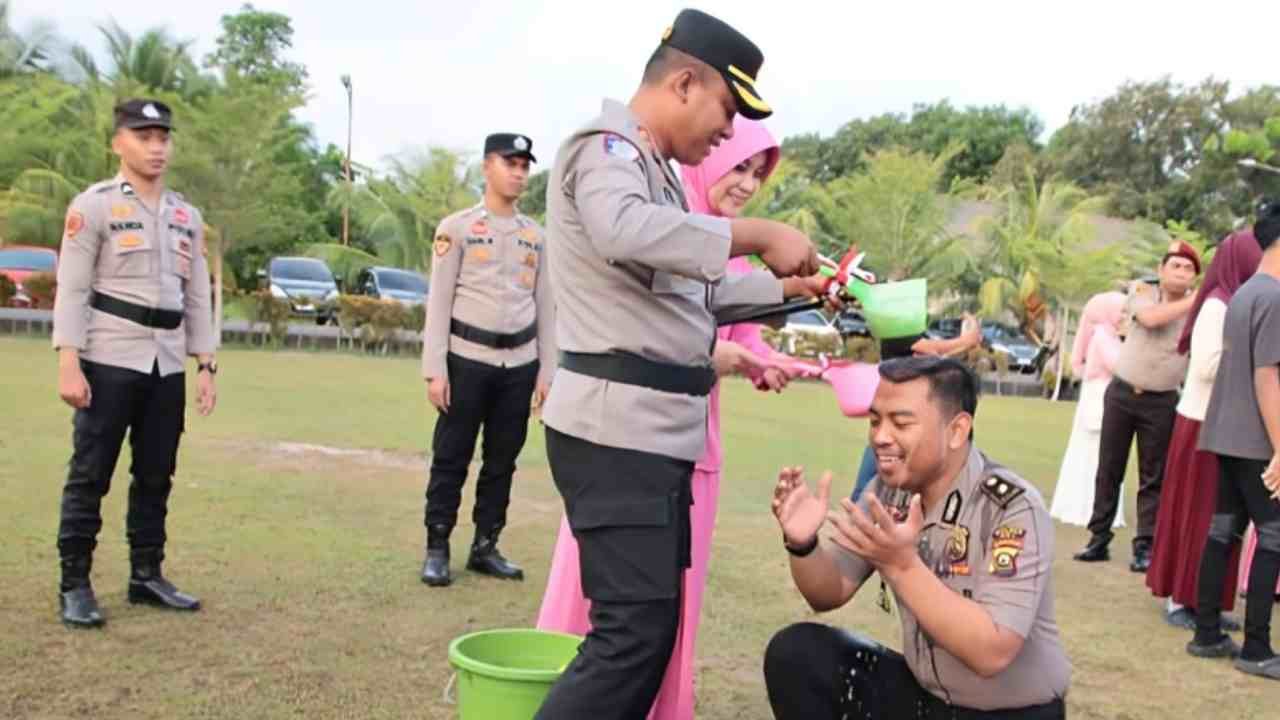 Perkuat Profesionalisme Polri: 60 Personel Polres OKI Naik Pangkat, Siap Tingkatkan Pengabdian