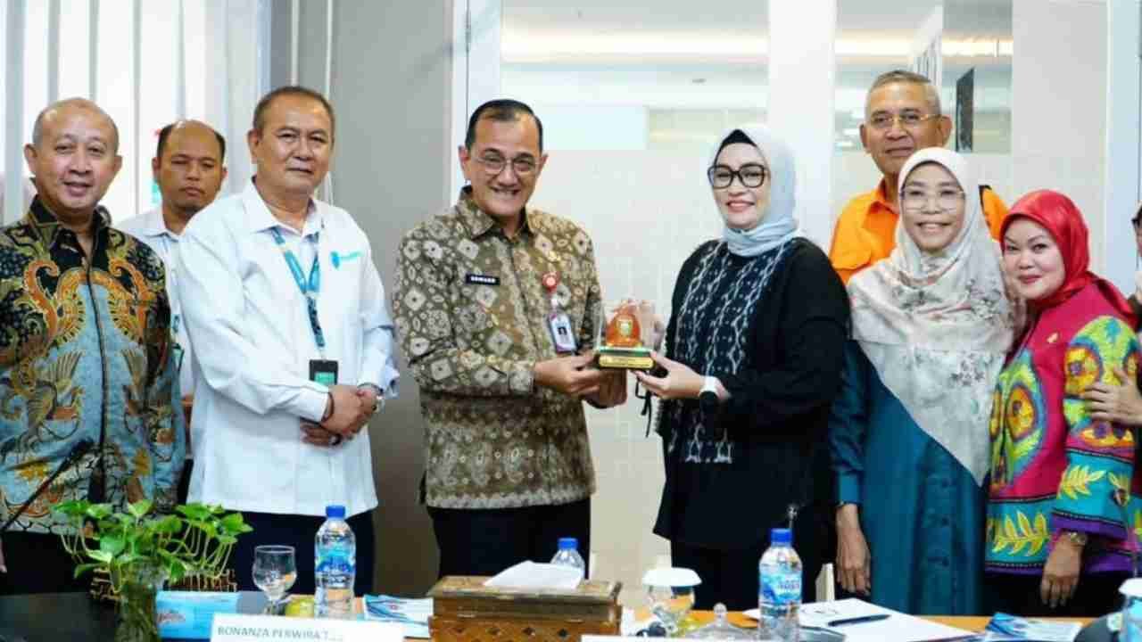 Sekda Edward Candra: Kunker Komisi IX DPR RI Diharap Beri Kontribusi Positif untuk Pendidikan & Kesehatan Sumsel